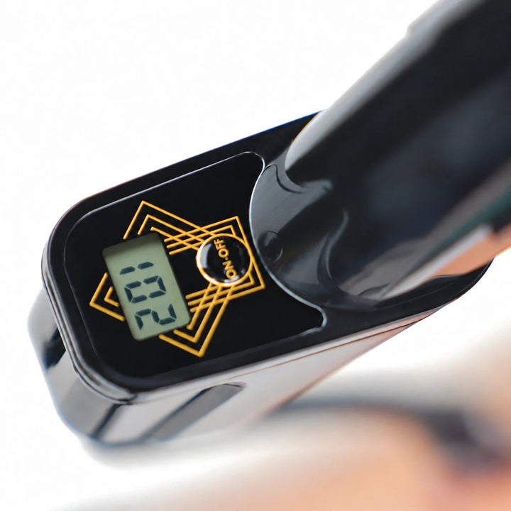Close-up of the new Deluxe digital pressure gauge and controls