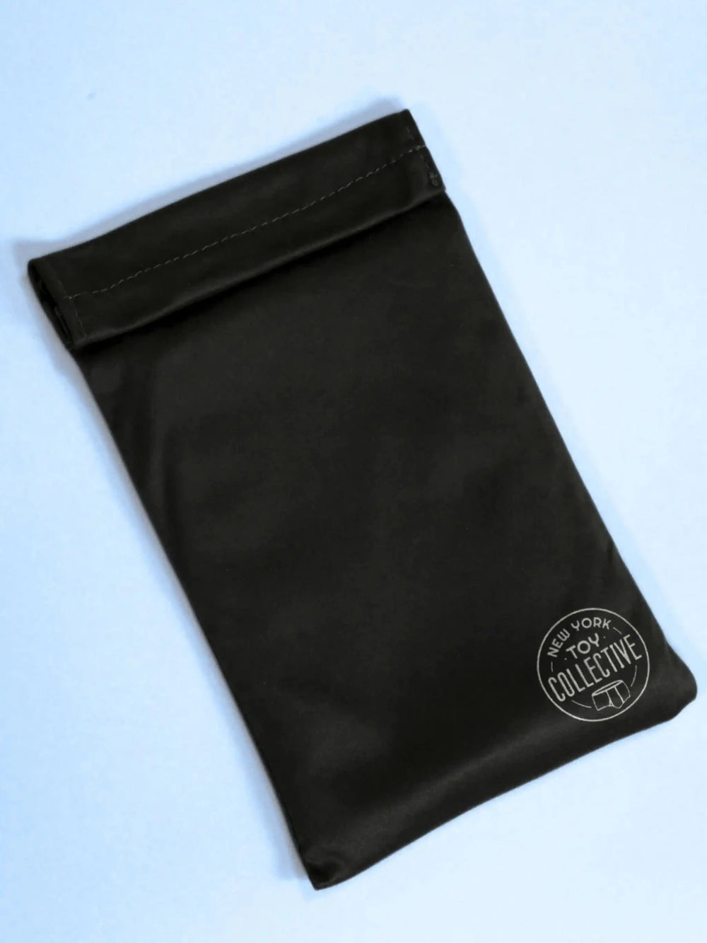 Black drawstring bag with a logo on a light blue background by w8e02e-qd.myshopify.com
